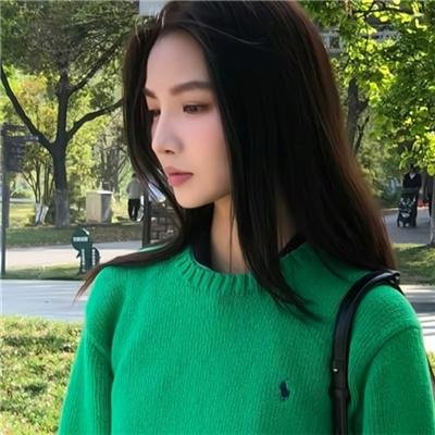 远看是蔚蓝的春天
